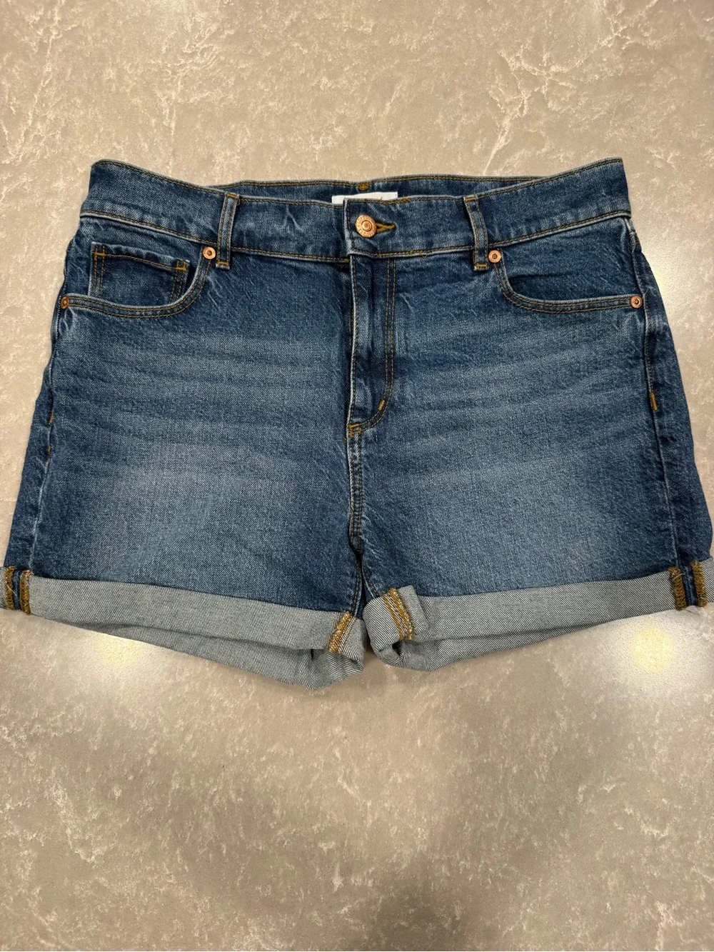 LOFT Medium Wash Cuffed Denim Shorts Women’s Size 4 27 Stretch Jean Shorts